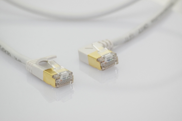 wantecWire slim SSTP, CAT7 Kabel, Stecker CAT6a, d=4mm, gewinkelt 90° nach links, grau, Länge: 3,00 m